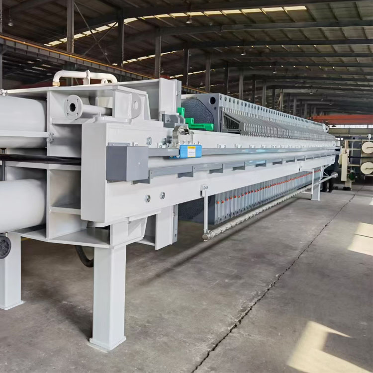 闆框(kuang)壓濾機(ji)