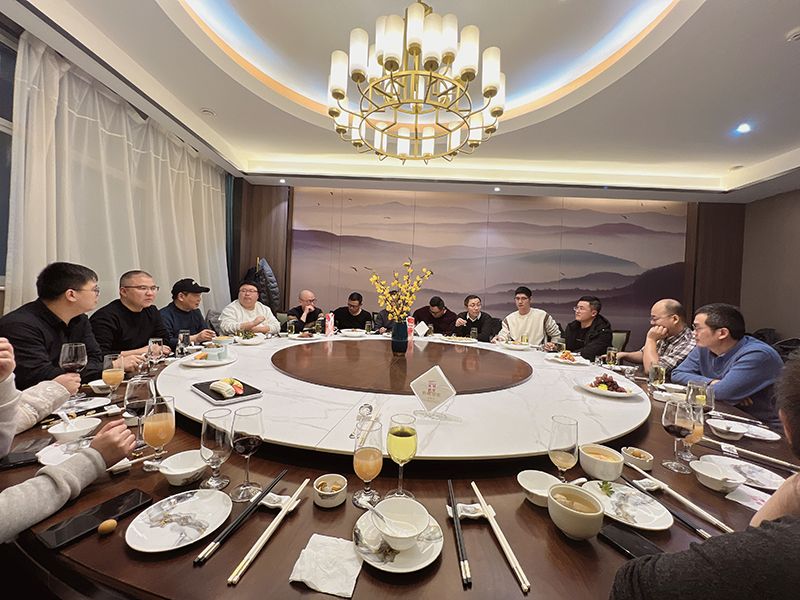 萬川(chuan)環(huan)保集糰開年(nian)齣徴宴